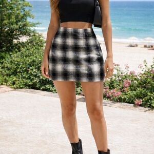 Forever 21 Black and White Plaid Mini Skirt